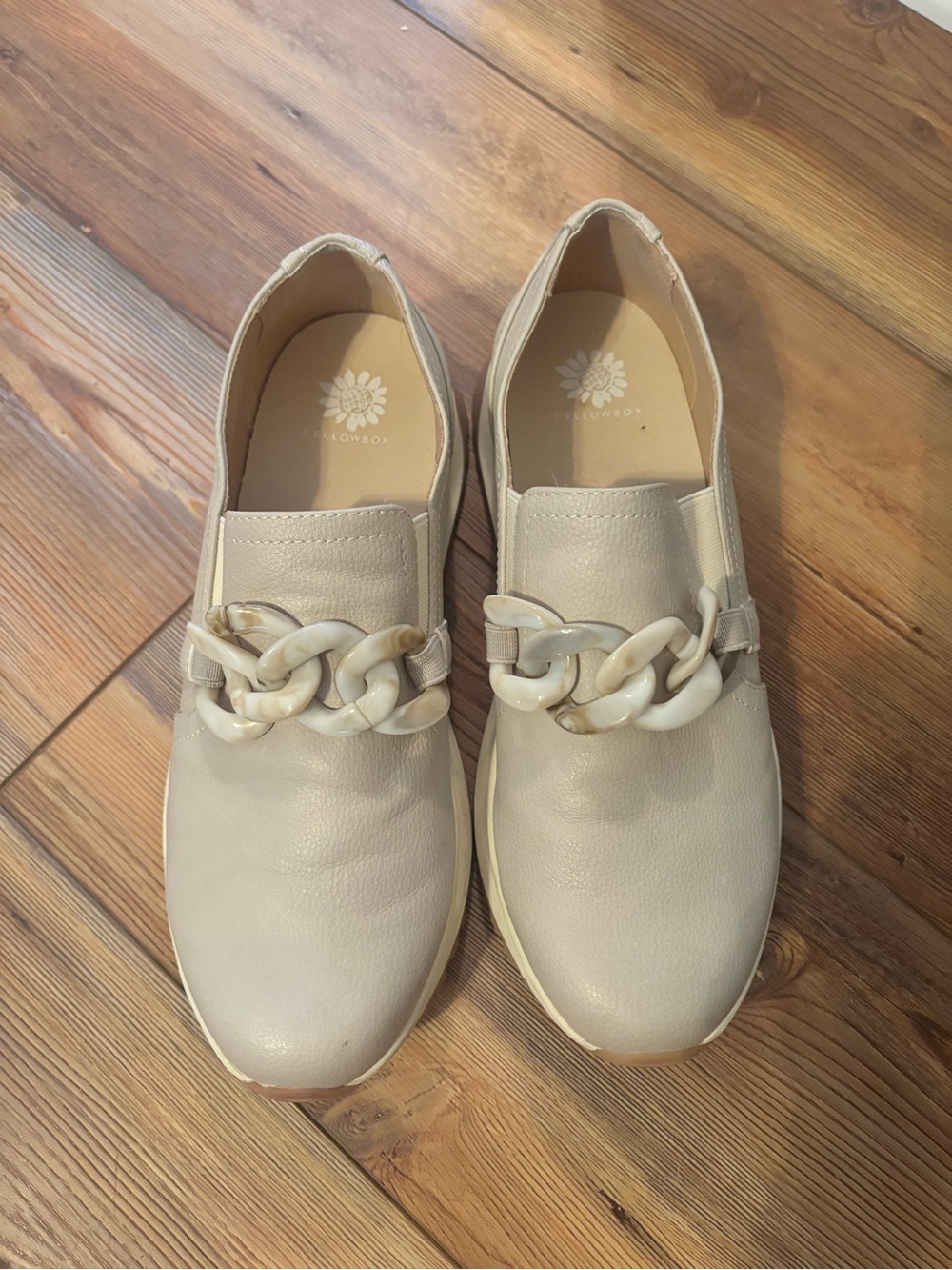 Yellow Box Cream Slip-On Loafers with Chunky Chain